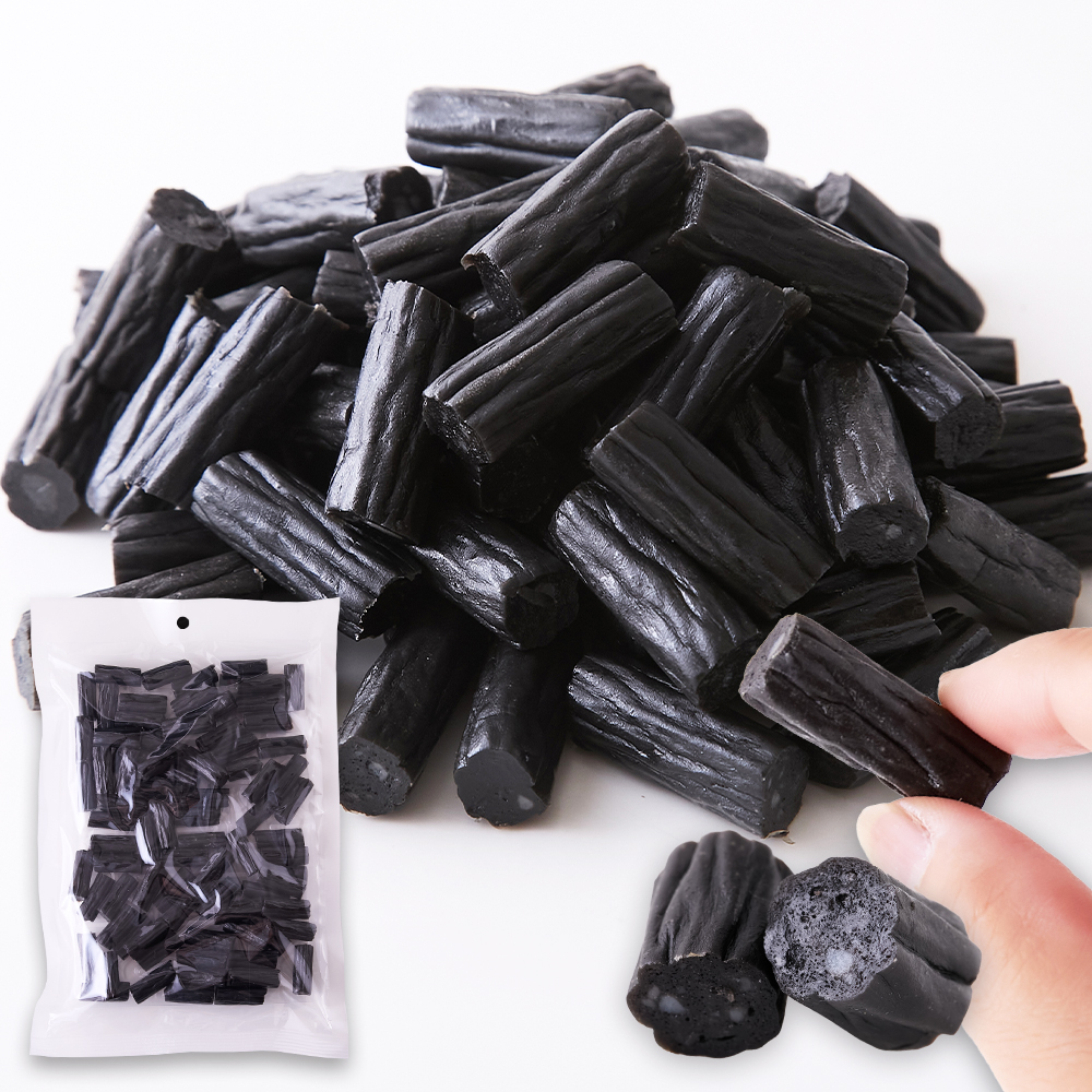 ※独占店舗品※　国産鶏肉使用！お酒にぴったり漆黒のおつまみ！黒いカルパス(ごま油にんにく味)250g